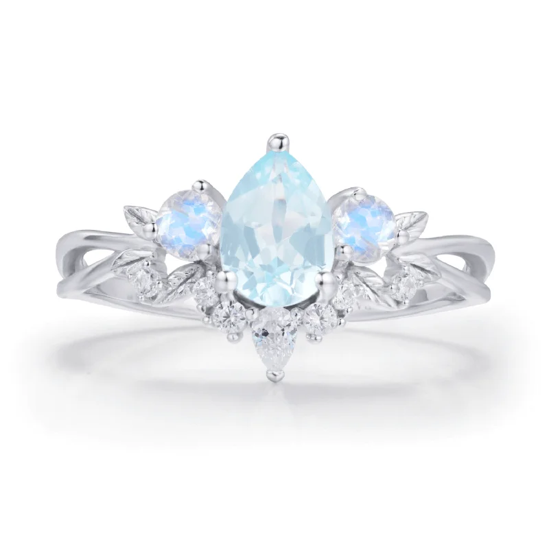 Laurel Grove Aquamarine Moonstone Ring©