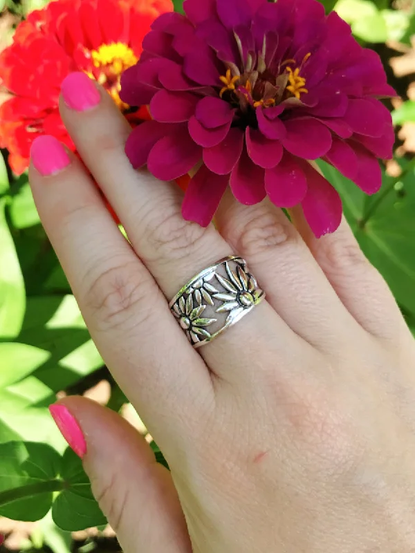 Wide Flower Cutout Ring