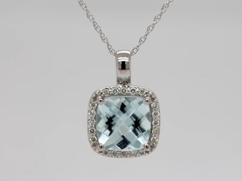 14KW 1.85 Ct Aquamarine and Diamond Pendant with .13 Cttw in Diamonds